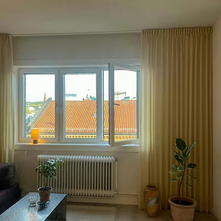 Top-floor Flat With Views Over And Ostmarka